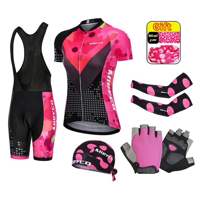 بدلة دراجة جبلية للنساء، ملابس - مراجعة Cycling Gear For Women وسعره